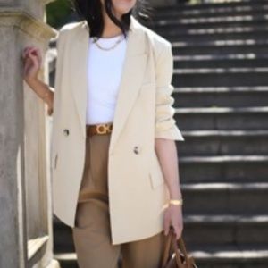 Acoa Women’s Tan Blazer NWT size M